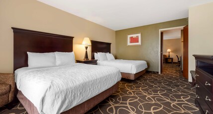 Best Western Plus Eau Claire Conference Center Room Type - Suite-2 Queen Beds, Mobility Accessible, Bathtub, Sofabed, Non-Smoking, Full Breakfast Best Western Plus Eau Claire Conference Center Room Type - Suite-2 Queen Beds, Mobility Accessible, Bathtub, Sofabed, Non-Smoking, Full Breakfast