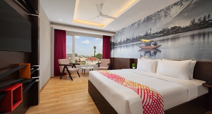 Ginger Srinagar Barzulla Room Type - Luxe Queen Room