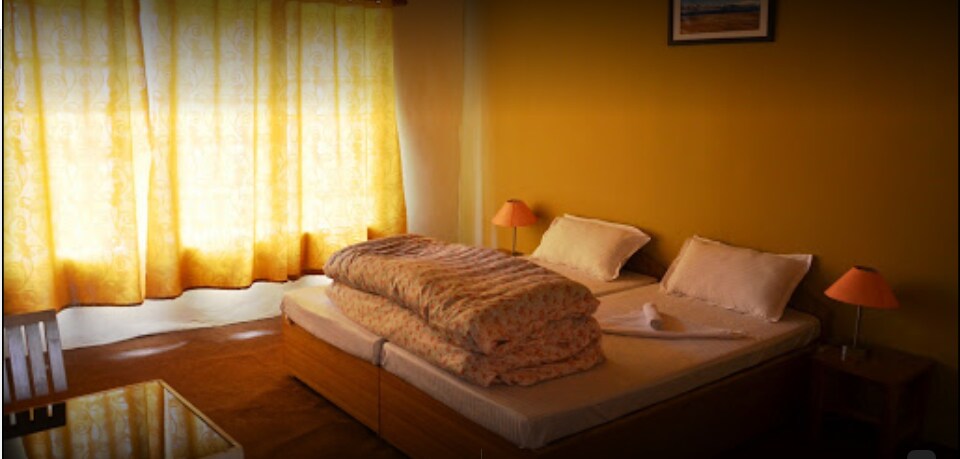 Valley Resort - Tap to explore photos