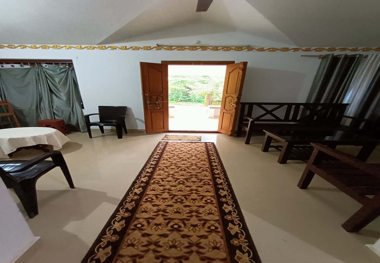 Ammani Holiday Home - 3 BHK - Tap to explore photos