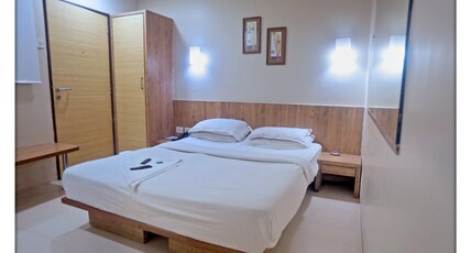 Hotel Imperial Palace Room Type - Deluxe Room