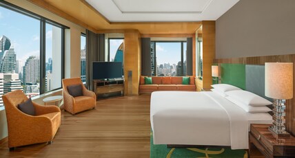 Renaissance Bangkok Ratchaprasong Hotel Room Type - Executive Suite, 1 King, Club lounge access, 1 Bedroom Suite, 1 King