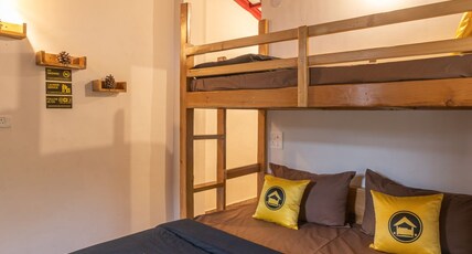 The Hosteller Mussoorie By the Streamside, Kempty Room Type - Deluxe Triple Room with Balcony and Mountain View