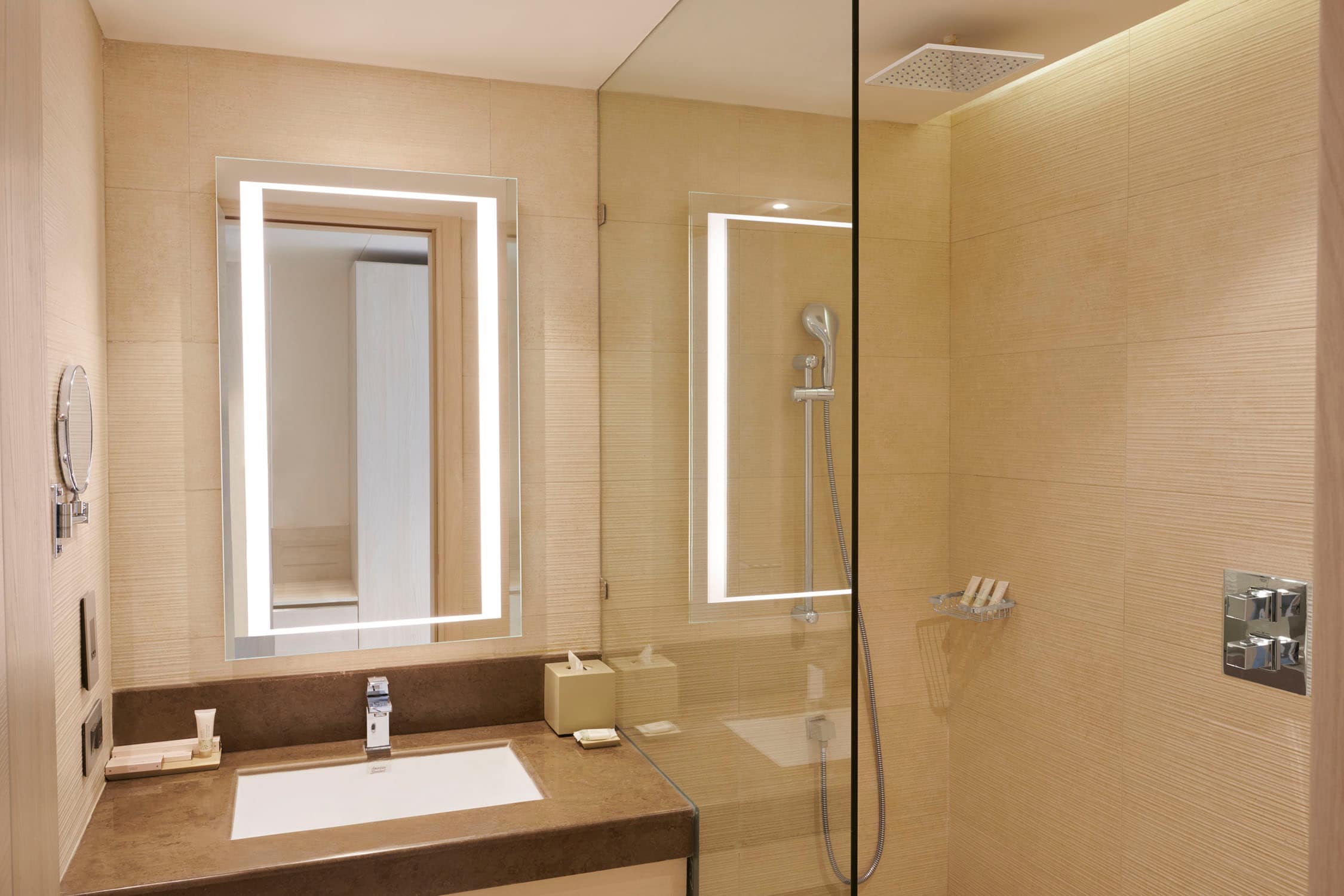 Hilton Garden Inn Lucknow - Tap to explore photos