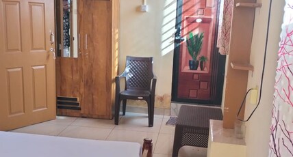 SREE PADAM DORMITORY Room Type - Master Room-AC