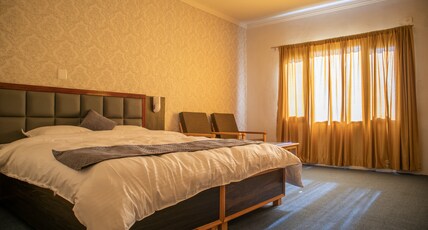 Kashmir Holiday Resort Room Type - Premier Room - City View