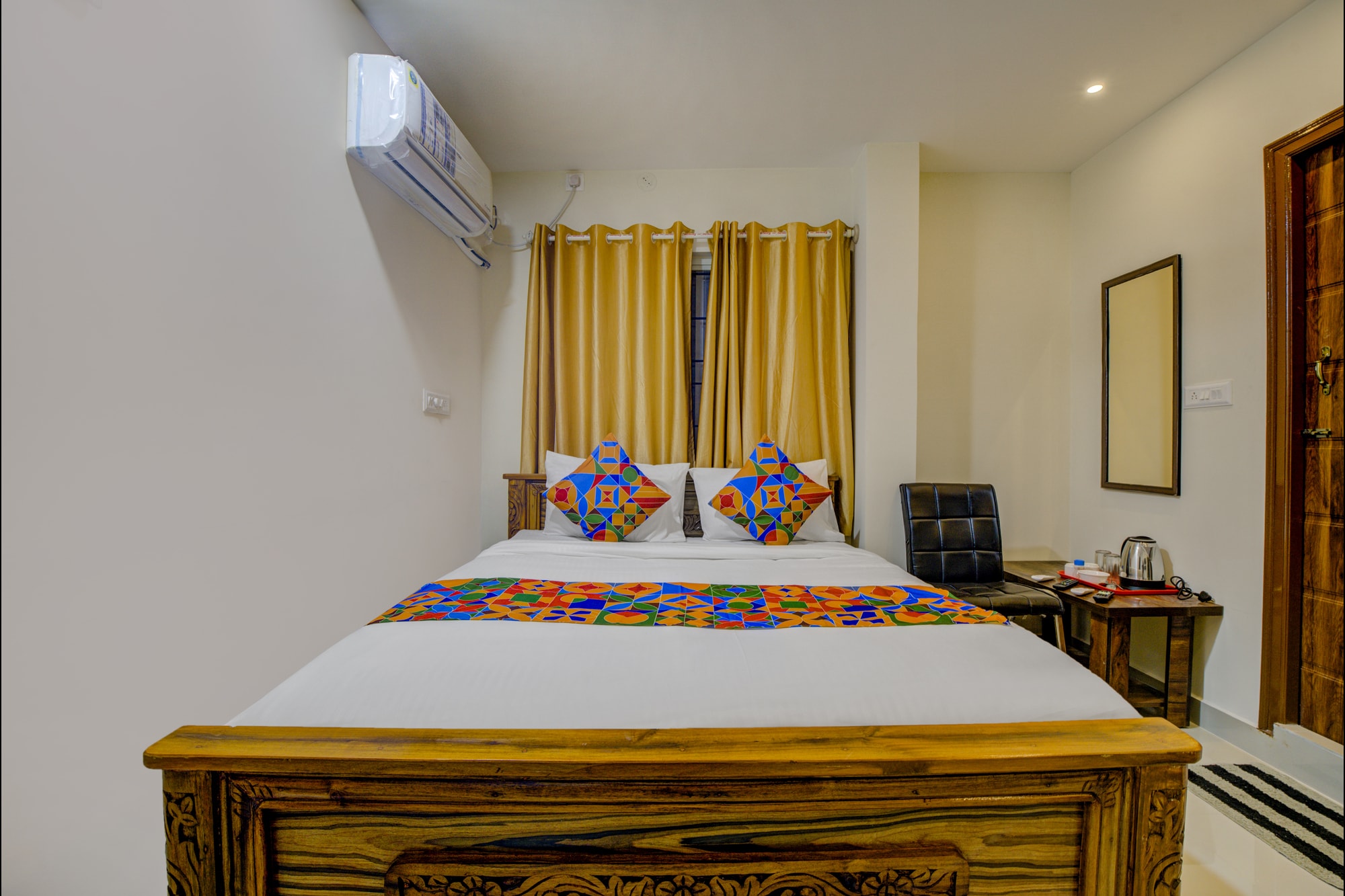 Via Rithun Residency - Jayanagar - Tap to explore photos