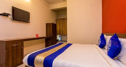 Hotel Kumars Room Type - Deluxe Room