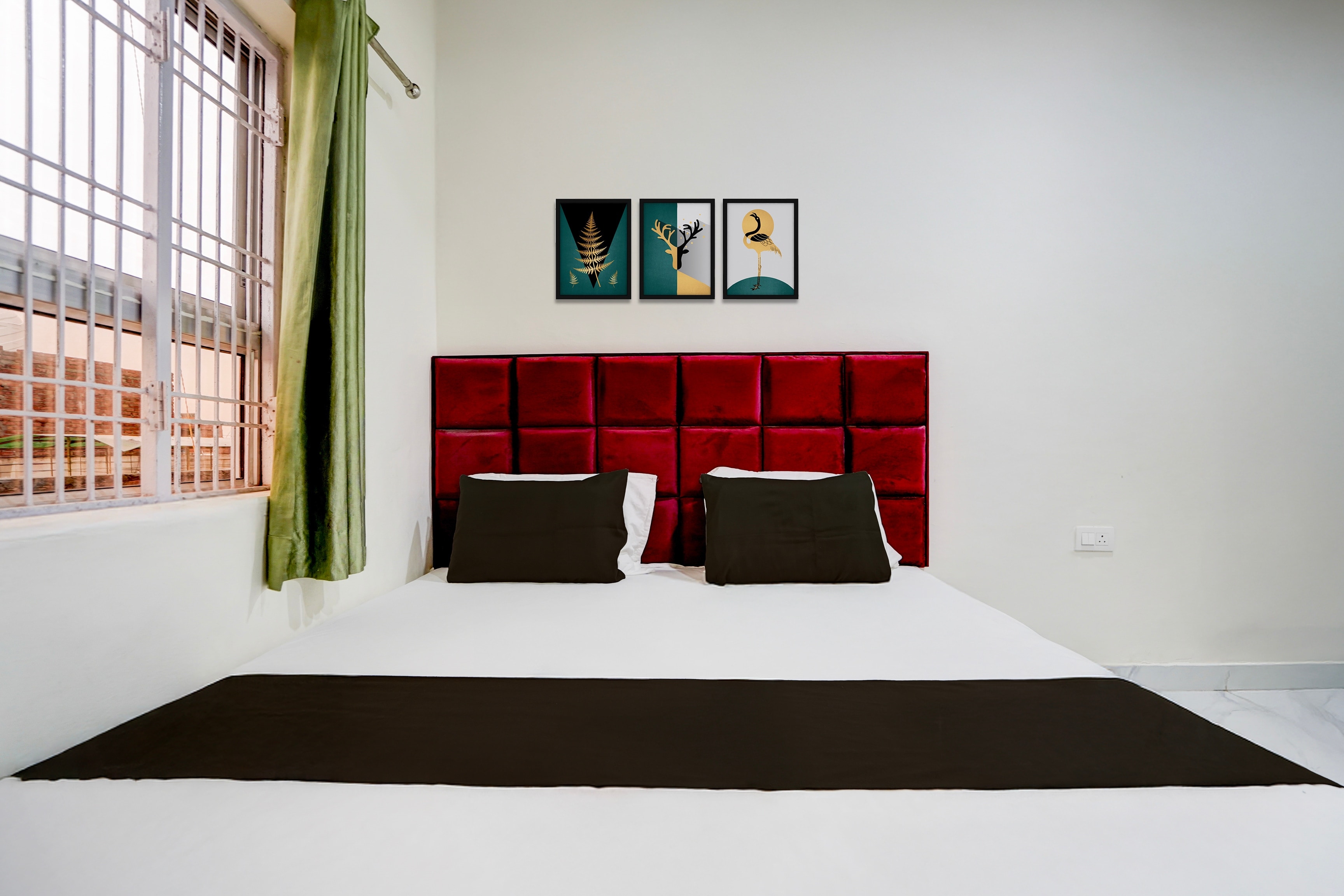 Hotel O Mathura Central Railway Junction Formerly Bhagwati Palace - Tap to explore photos