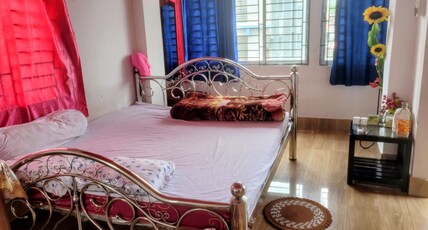 Sunflower Homestay Room Type - AC