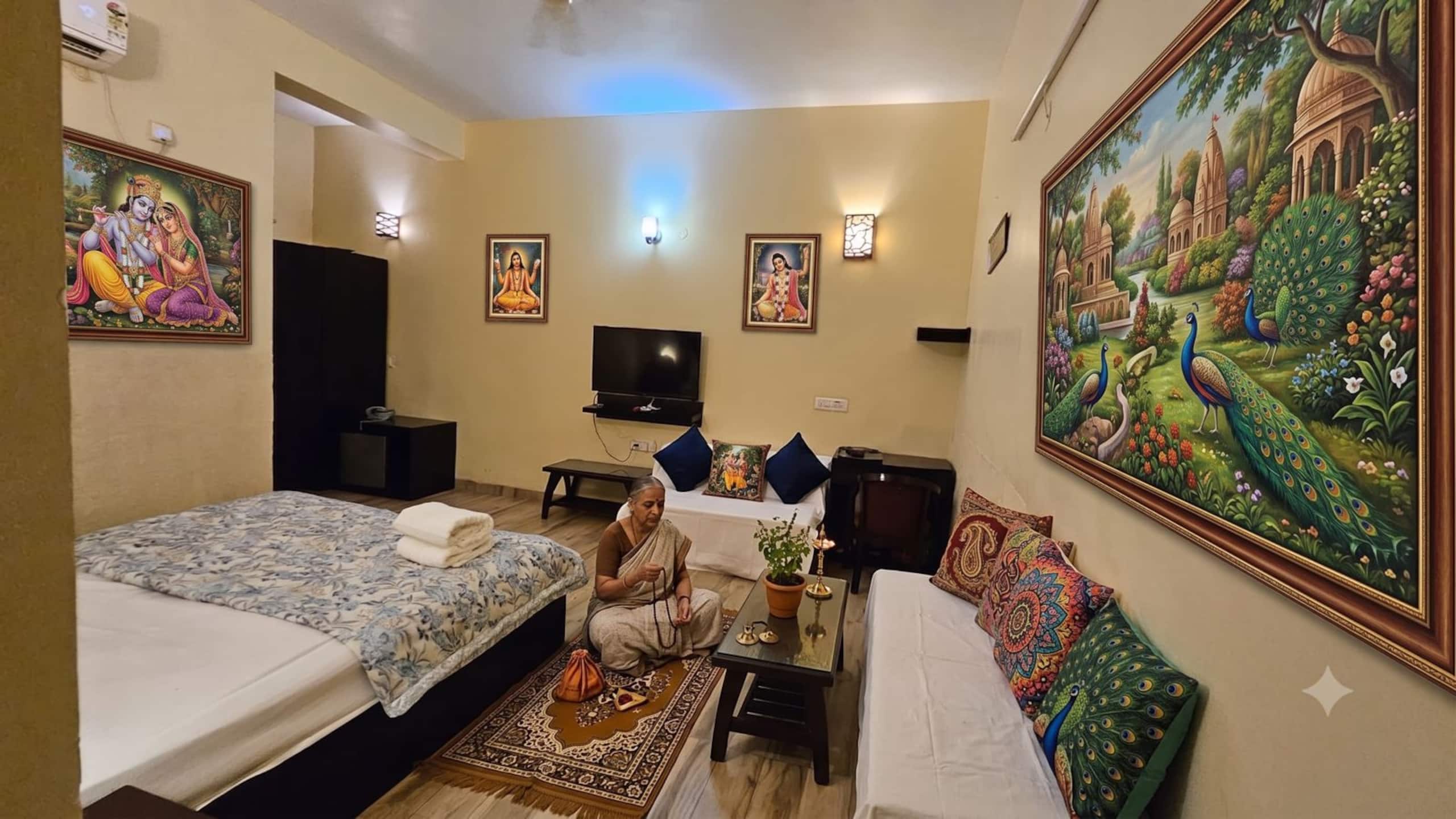 Vrindavan Retreat Near Prem Mandir - Tap to explore photos