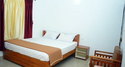 Spice Resto Homestay Room Type - Deluxe