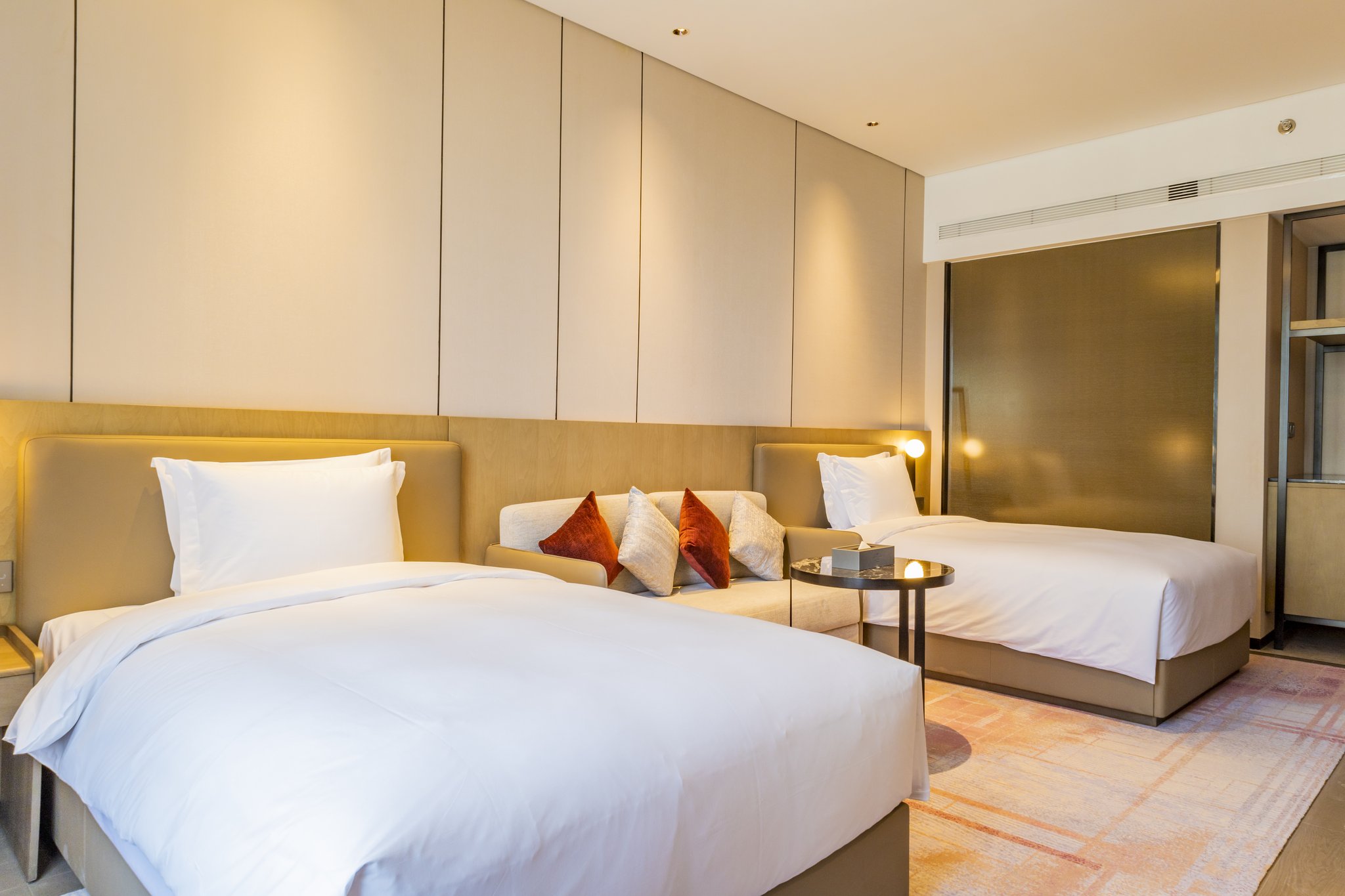 Crowne Plaza LANZHOU NEW AREA - Tap to explore photos