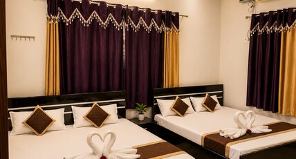Rudra Kashi Inn Room Type - Four Bedroom