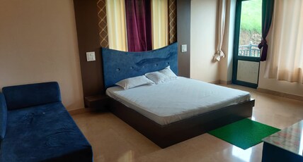 Jaitak Resort By Pine Hospitality Services Room Type - Deluxe Room