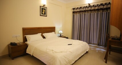 The Lounge Business Hotel Room Type - DOUBLE DELUXE NON AC