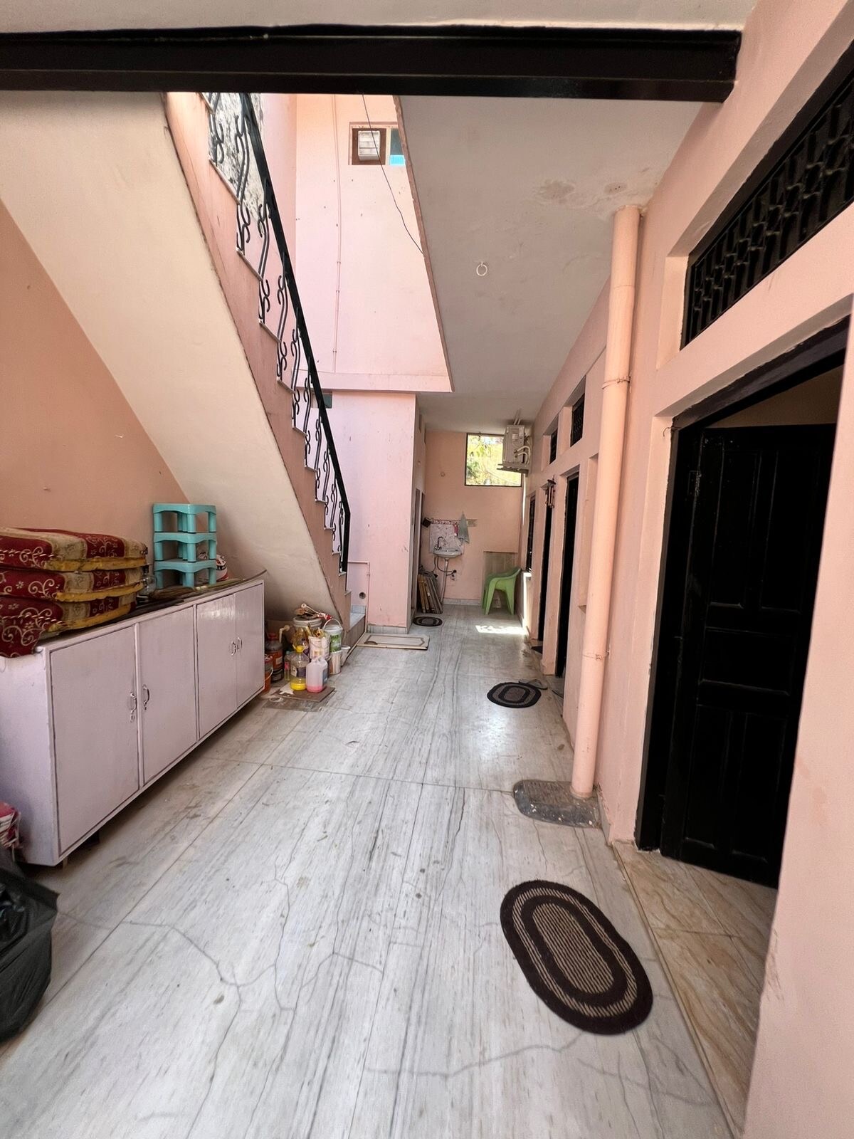 Rajasthani Royal Retreat 2 bhk near ganges - Tap to explore photos