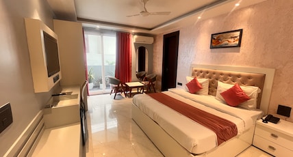 Hotel VS Residency Medanta Room Type - Super Deluxe Rooms with Private Balcony City view Hotel VS Residency Medanta Room Type - Super Deluxe Rooms with Private Balcony City view