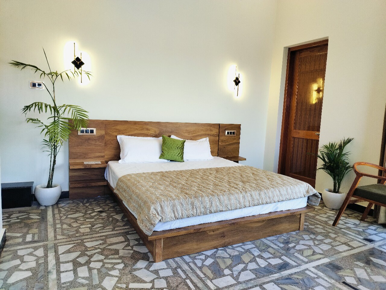 THE Hidden Leaf Homestay - Tap to explore photos