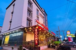 Hotel Pavithra Paradise