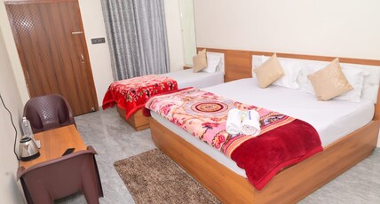 Paramjyoti Home Stay Near Ram Mandir ayodhya Room Type - Family Yatra Room