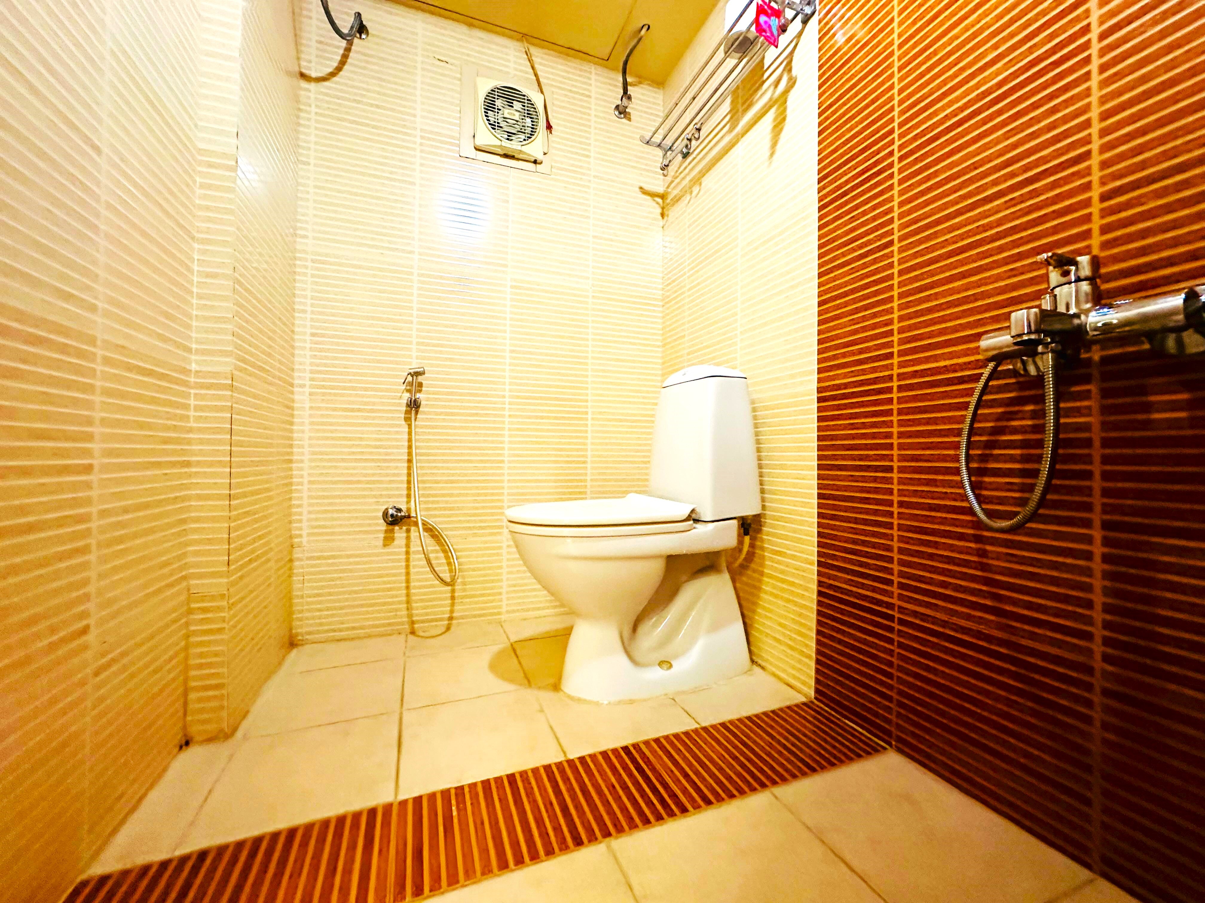 Aundh Elite Stay - Tap to explore photos