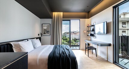 The Modernist Athens Room Type - Large Room