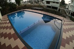 Skydale 3BH Pool Villa Athirapilly