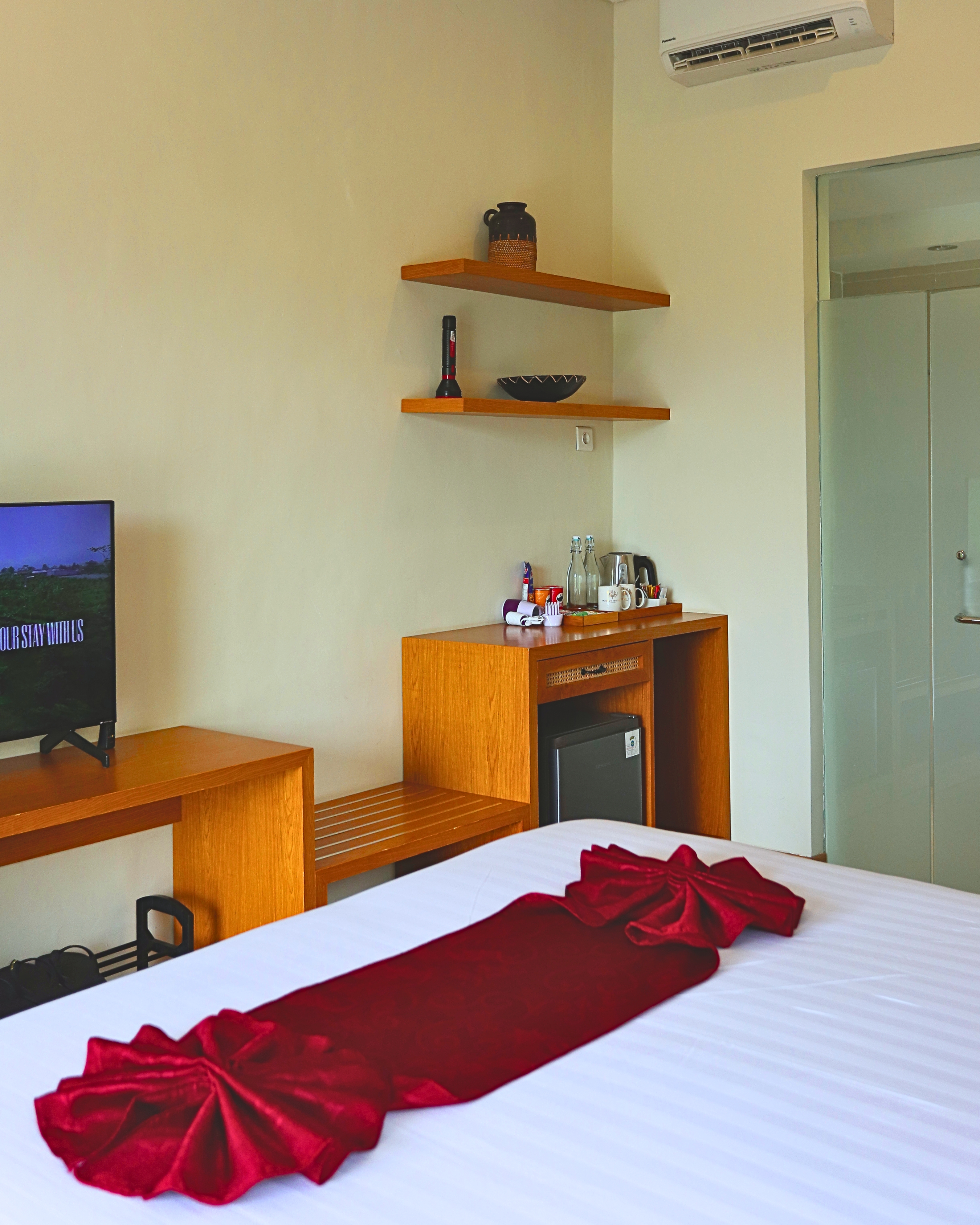 Munduk Tentrem Resort Room Type - Junior Suite with Mountains View Munduk Tentrem Resort Room Type - Junior Suite with Mountains View