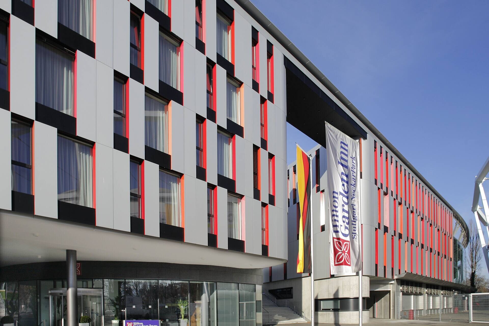Hilton Garden Inn Stuttgart Neckar Park - Tap to explore photos