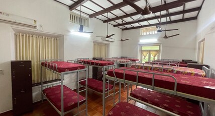 CSI Heritage Bungalow, Fort Kochi Room Type - Dormitory (15 beds) - One Single Bed