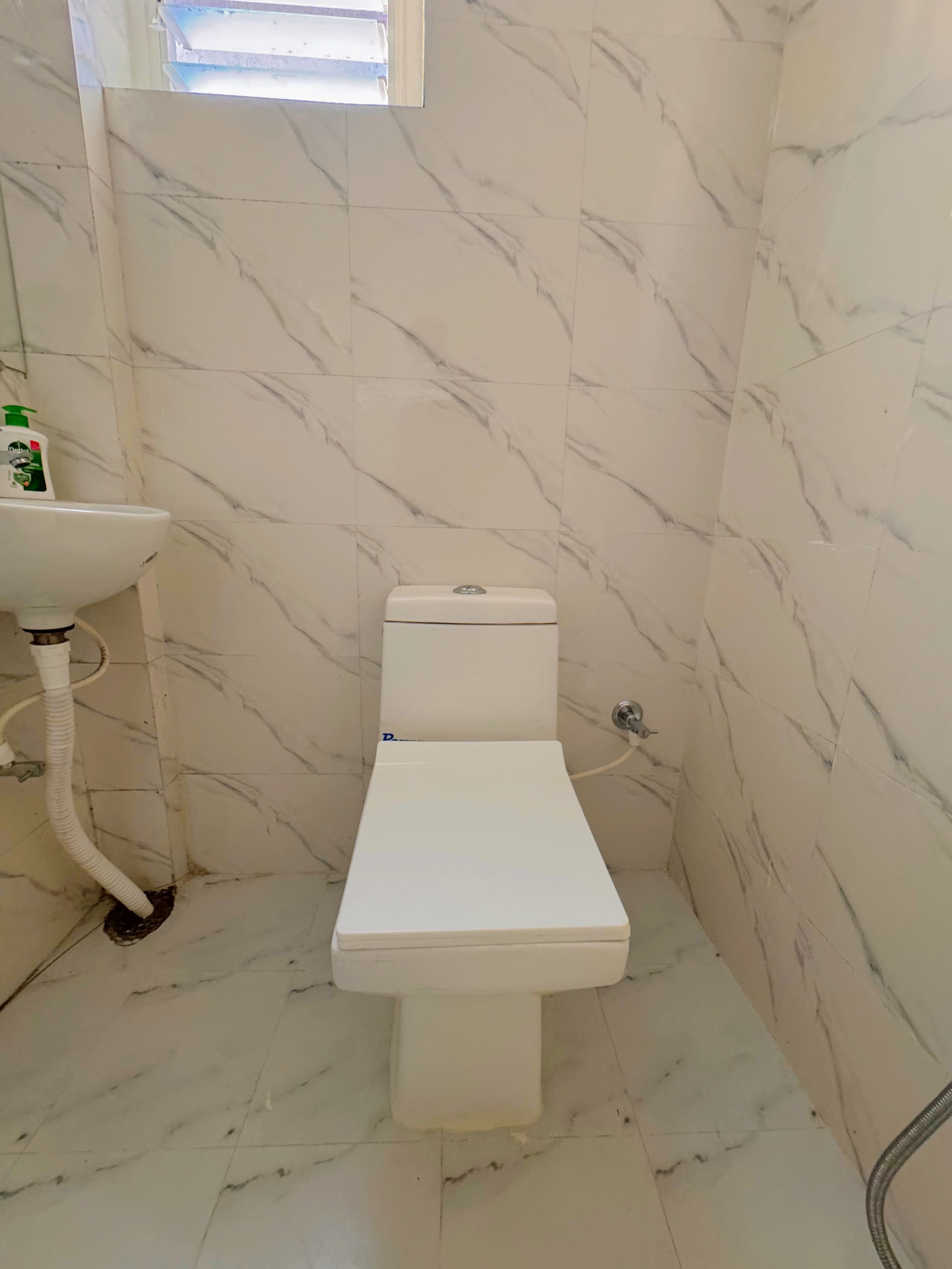 The Grand 3BHK Retreat Fully Serviced Stay 402 - Tap to explore photos