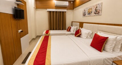 Hotel Priyadarsini Room Type - Deluxe Tripple