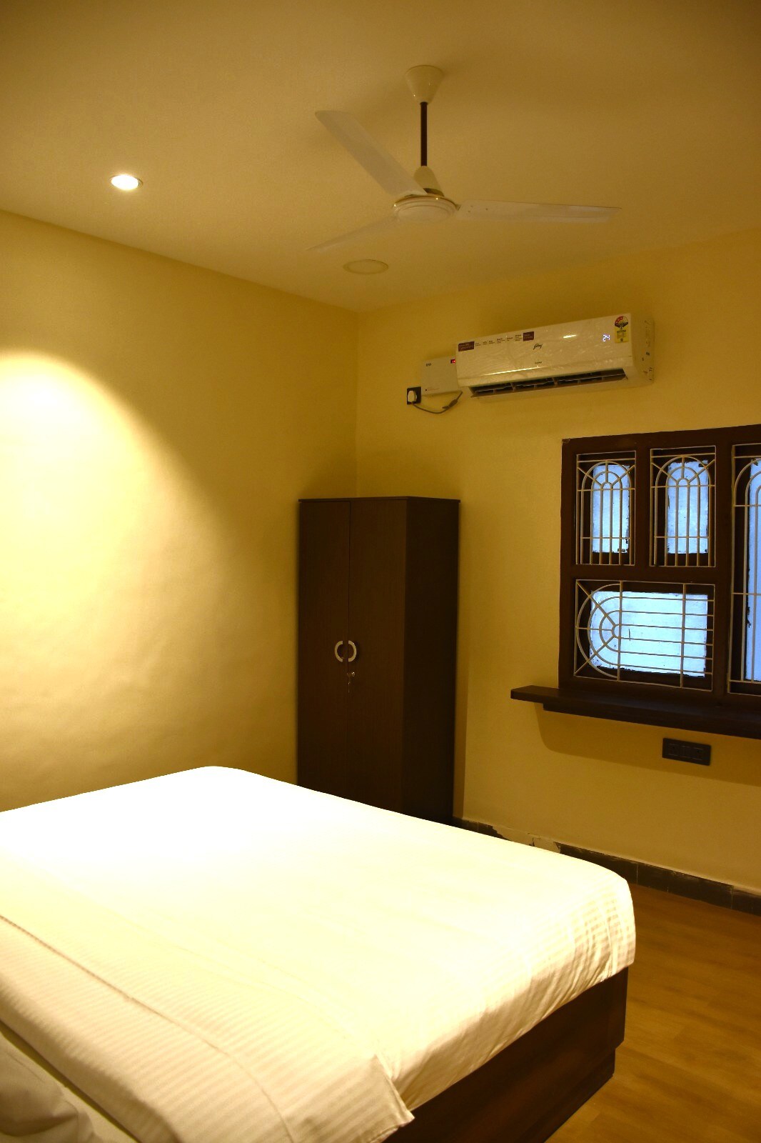 M Homes Stay Kanchipuram - Tap to explore photos