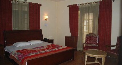 Hotel The Kashmir Room Type - double deluxe king
