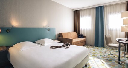 Hotel Mercure Marne la vall Room Type - Privilege Room - 1 double bed