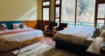 The Elevia by Fat Dad Room Type - Family room with bathtub and balcony