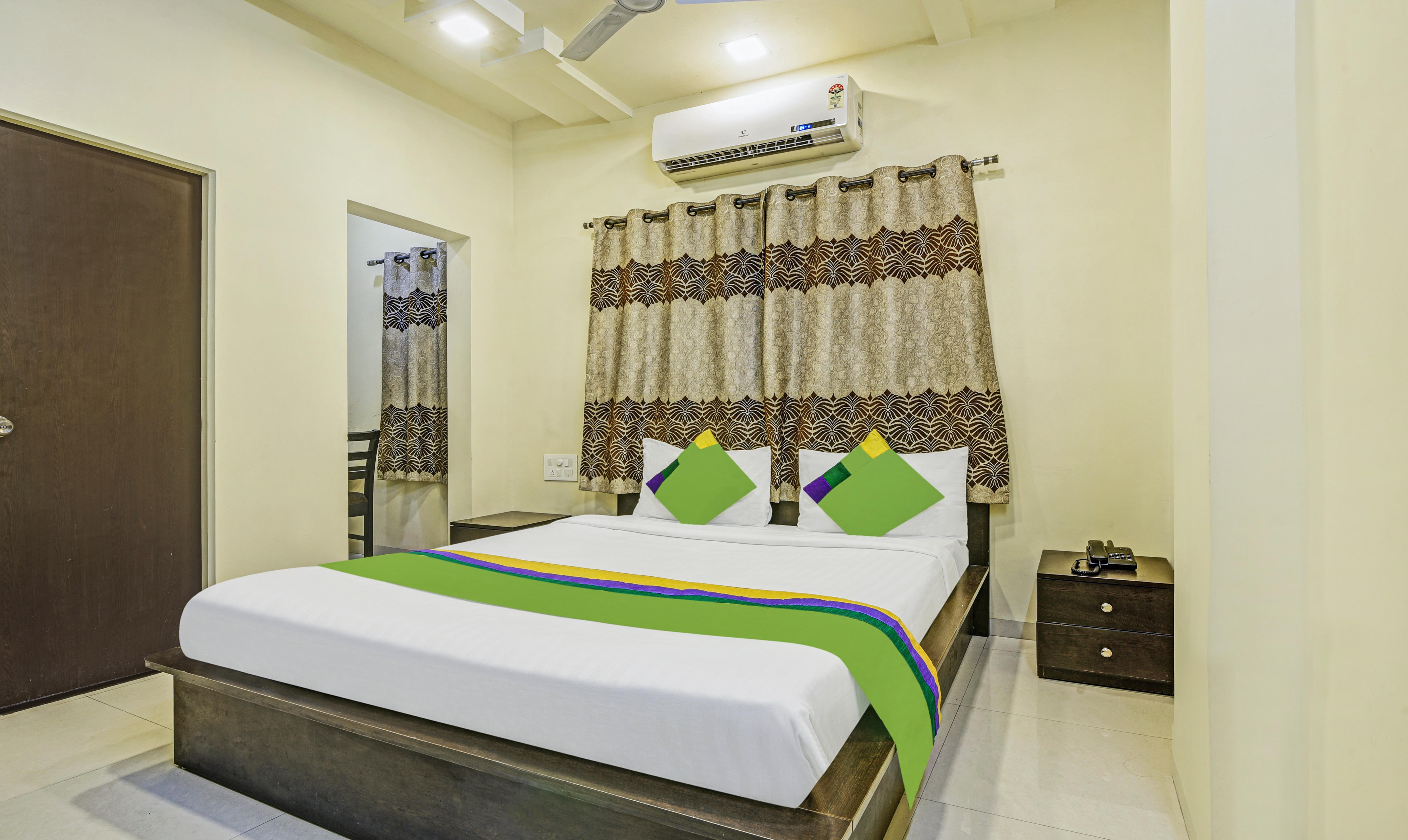 Dwarka Inn - Tap to explore photos