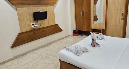 Hotel Alpine Vista Room Type - Deluxe Room without view
