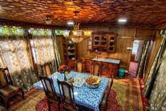 Luxury Egypt Group of Houseboat