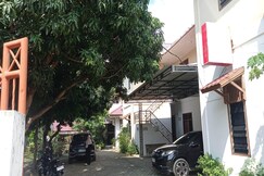 Hotel O near RS Harapan Bunda formerly Quanza Inn