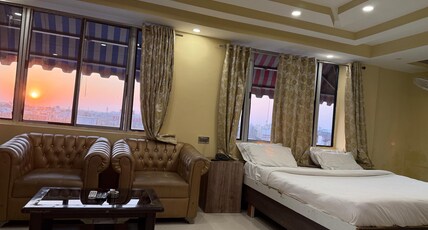 Hotel Bodhraj Inn Room Type - Premium ROOM