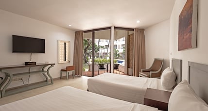 Hotel Tropicana Pattaya Room Type - Premier Garden Access Twin Hotel Tropicana Pattaya Room Type - Premier Garden Access Twin