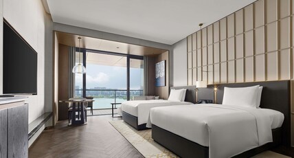 Hilton Changshu Room Type - TWIN GUEST ROOM LAKE VIEW