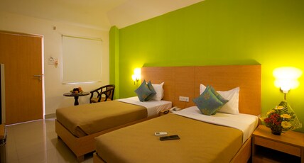 S K FIRST TRANSIT HOTEL Room Type - Deluxe Room