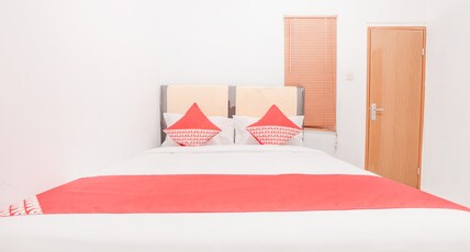 Hotel O Rumah Ayub Syariah Room Type - Indonesia Standard Double
