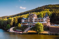 Retro Riverside Wellness Resort