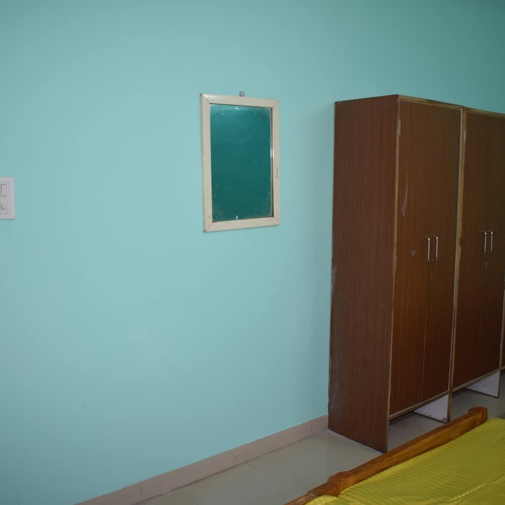 Hari Om Boys Hostel & Guest House Kotra Sultanabad - Tap to explore photos