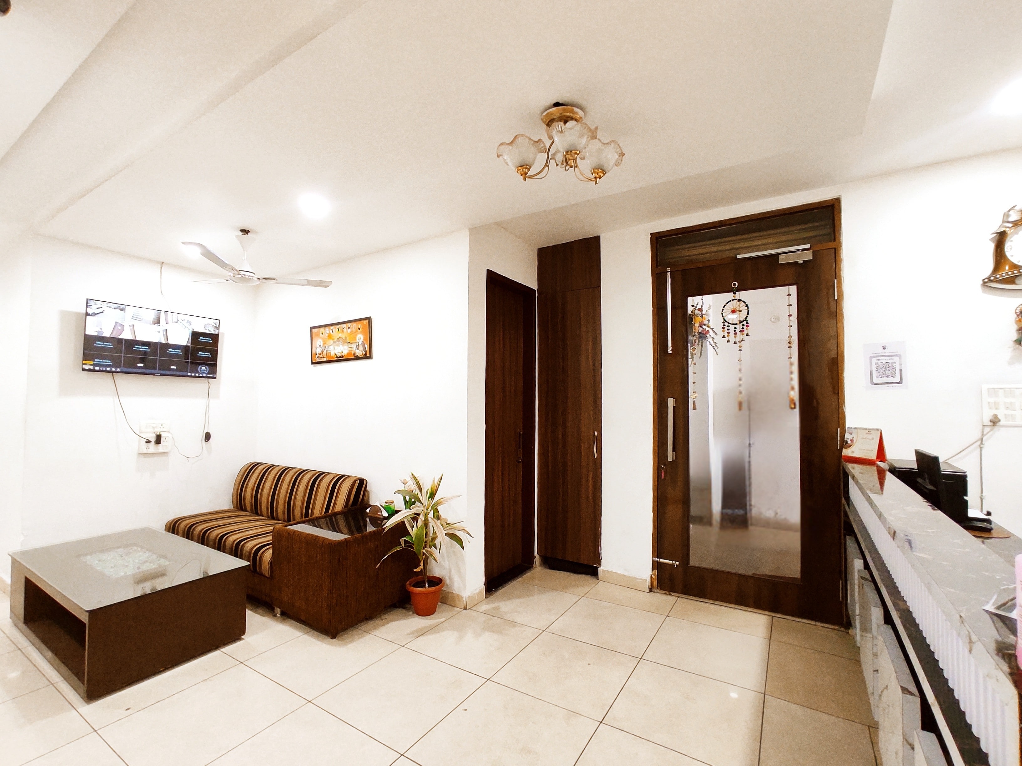 HOTEL COLLECTION INN - Your Comfortable Stay - Tap to explore photos