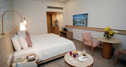 The Muse Sarovar Portico Nehru Place Room Type - Executive Room - Twin Beds